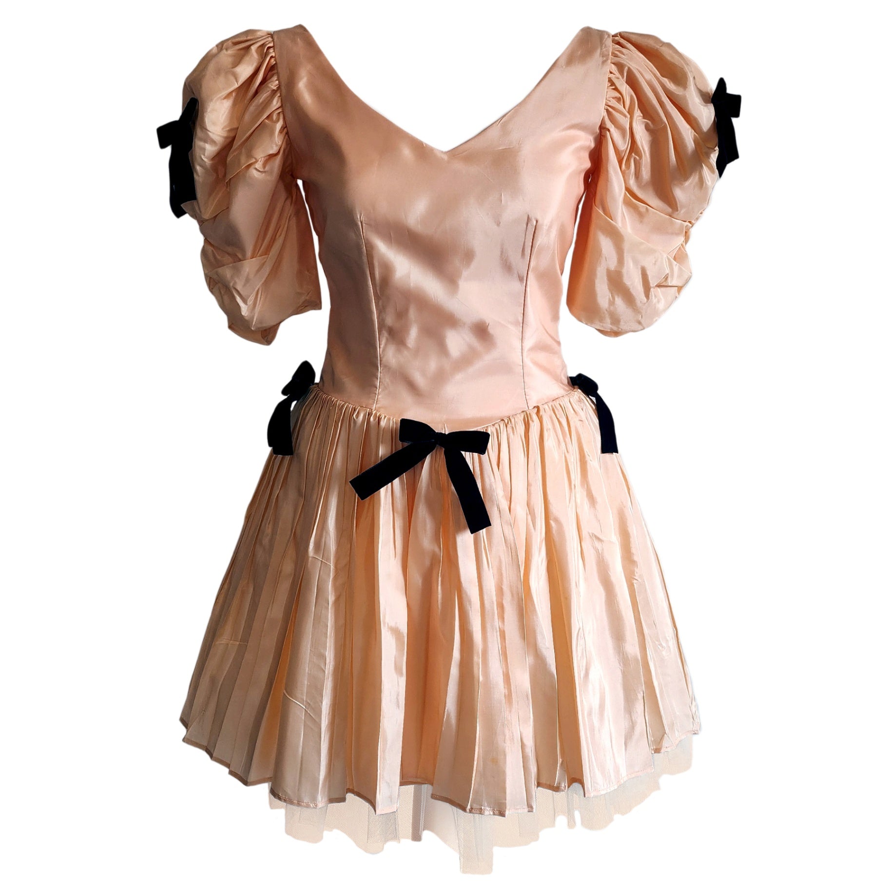 Pretty in Peach 80s Prom Dress