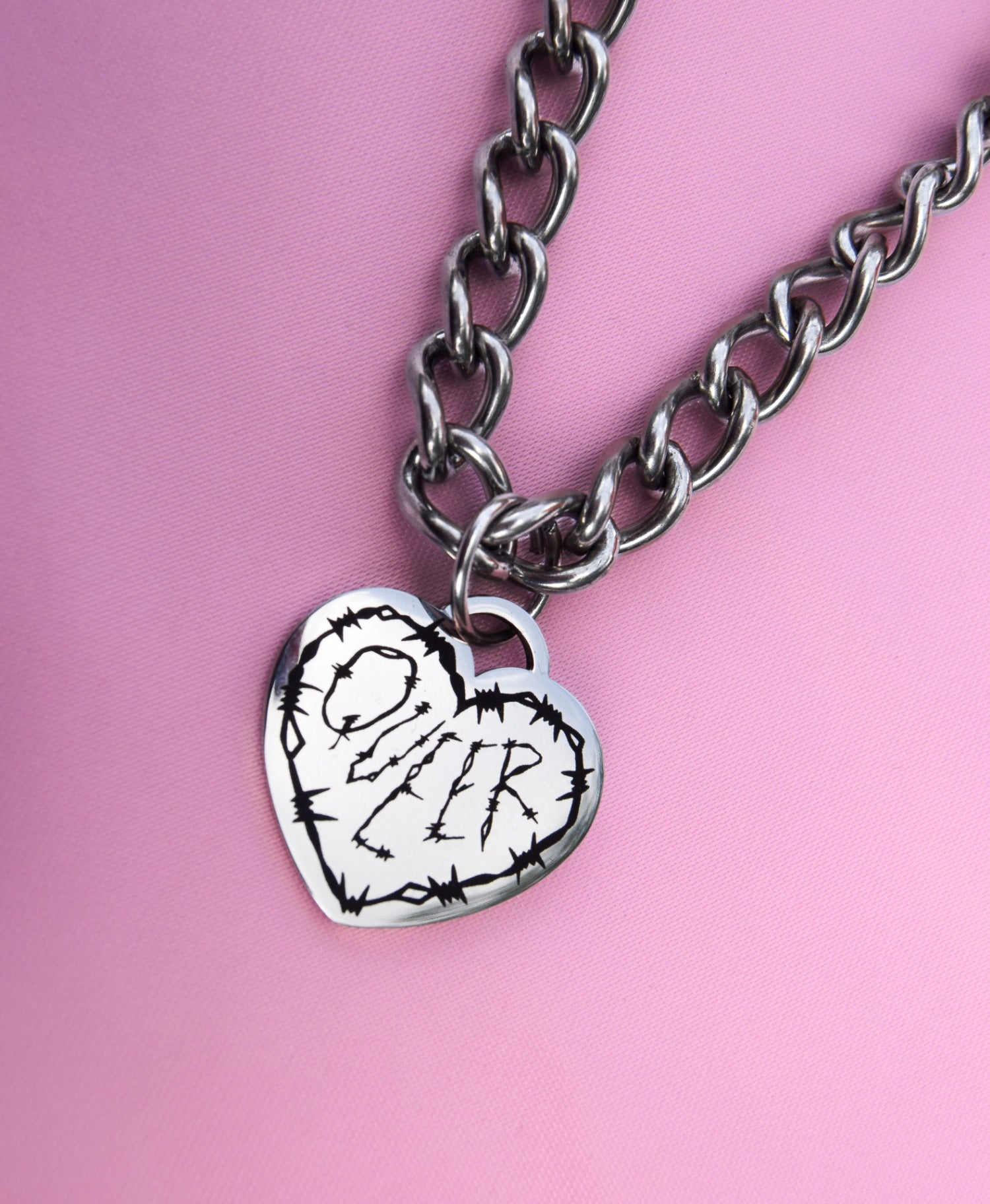 QUEER barbed wire chunky chain 