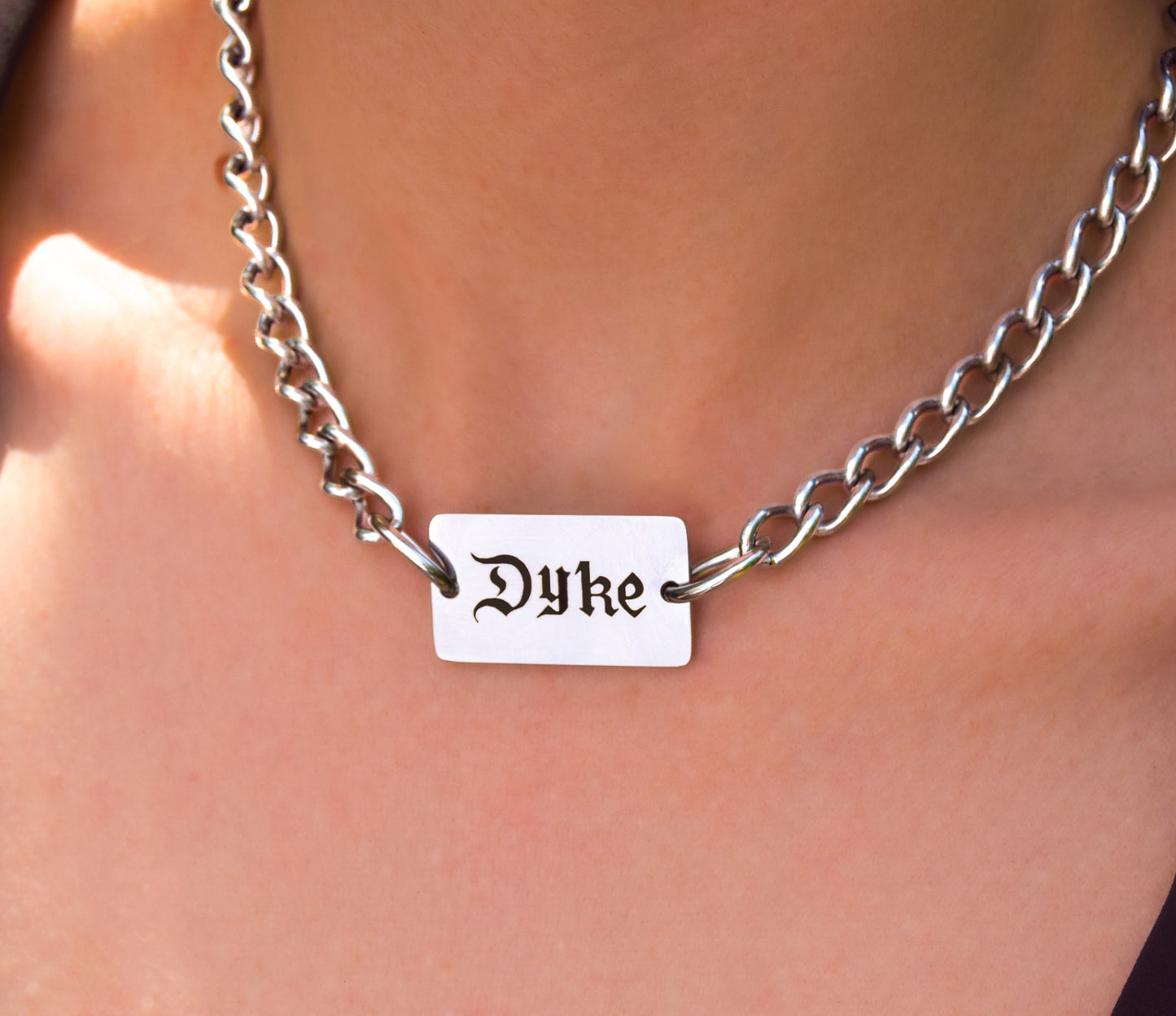 DYKE engraved silver chain