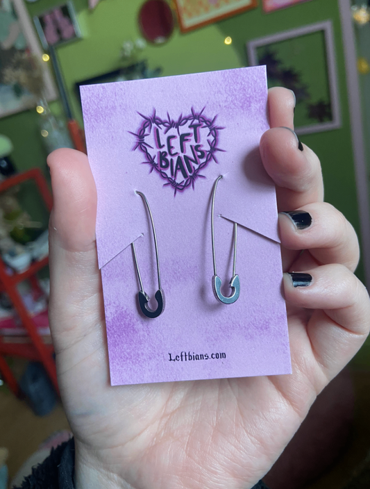 Safety pin earrings silver 