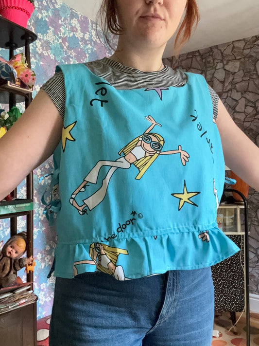 GROOVY CHICK TIE TOP
