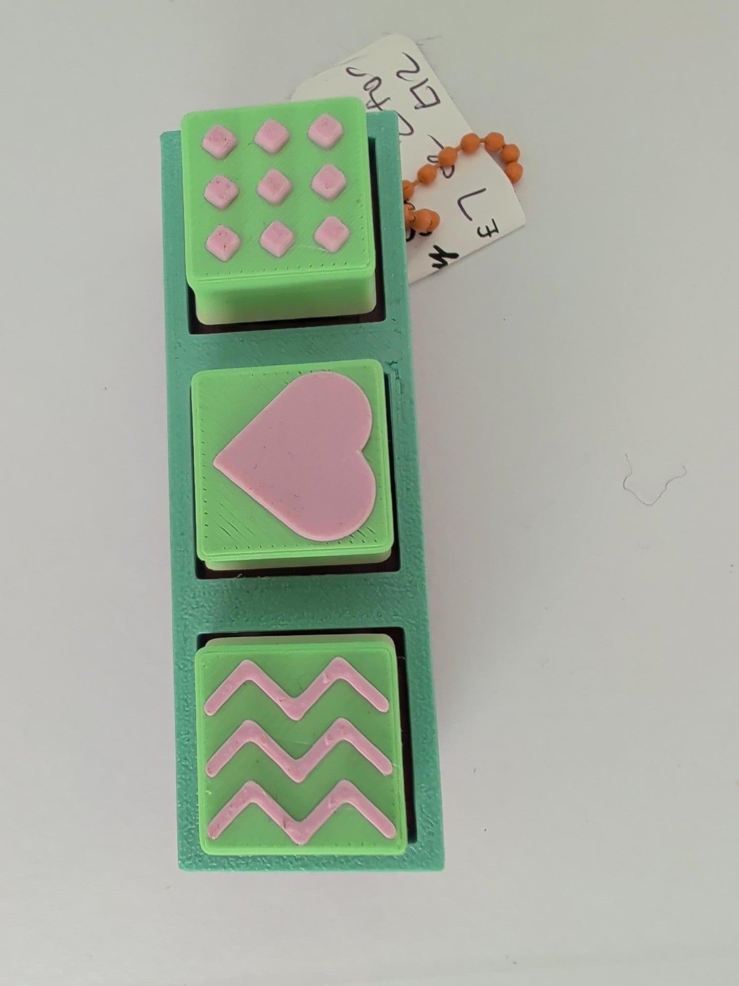 Spiky Brick Clicker Keychain Green Heart