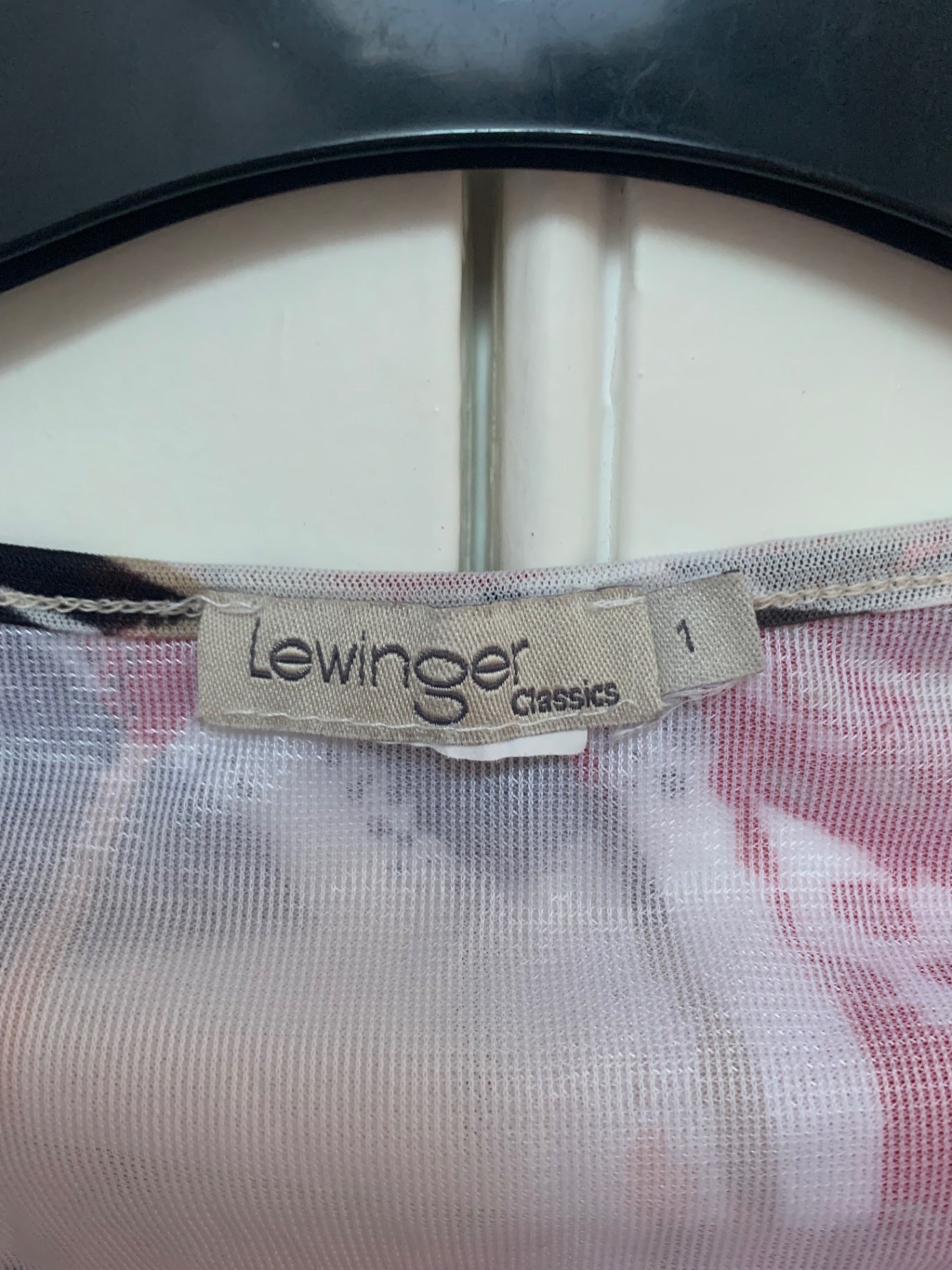 vintage lewinger cream & red top 