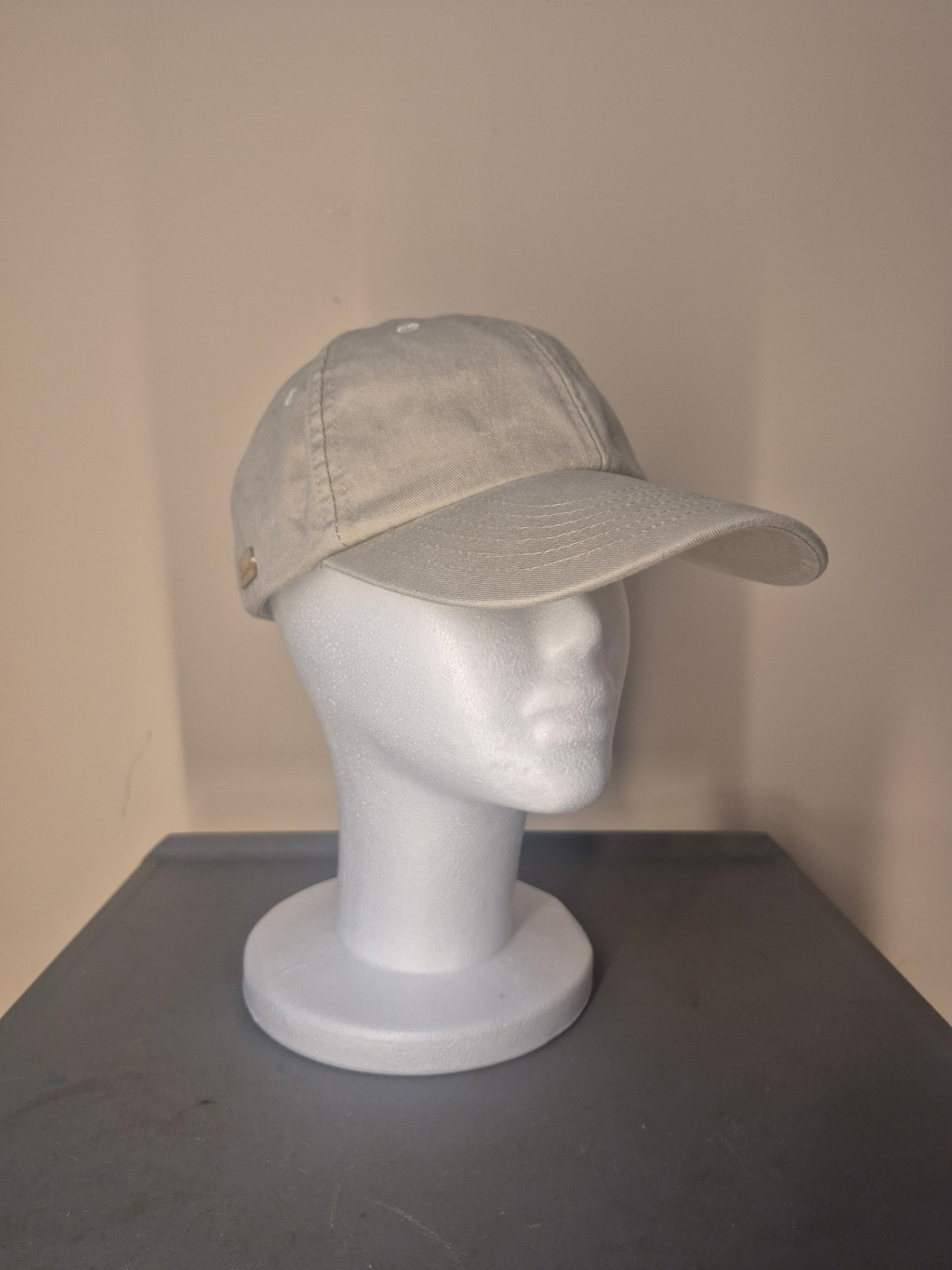 Vintage Stone Cap