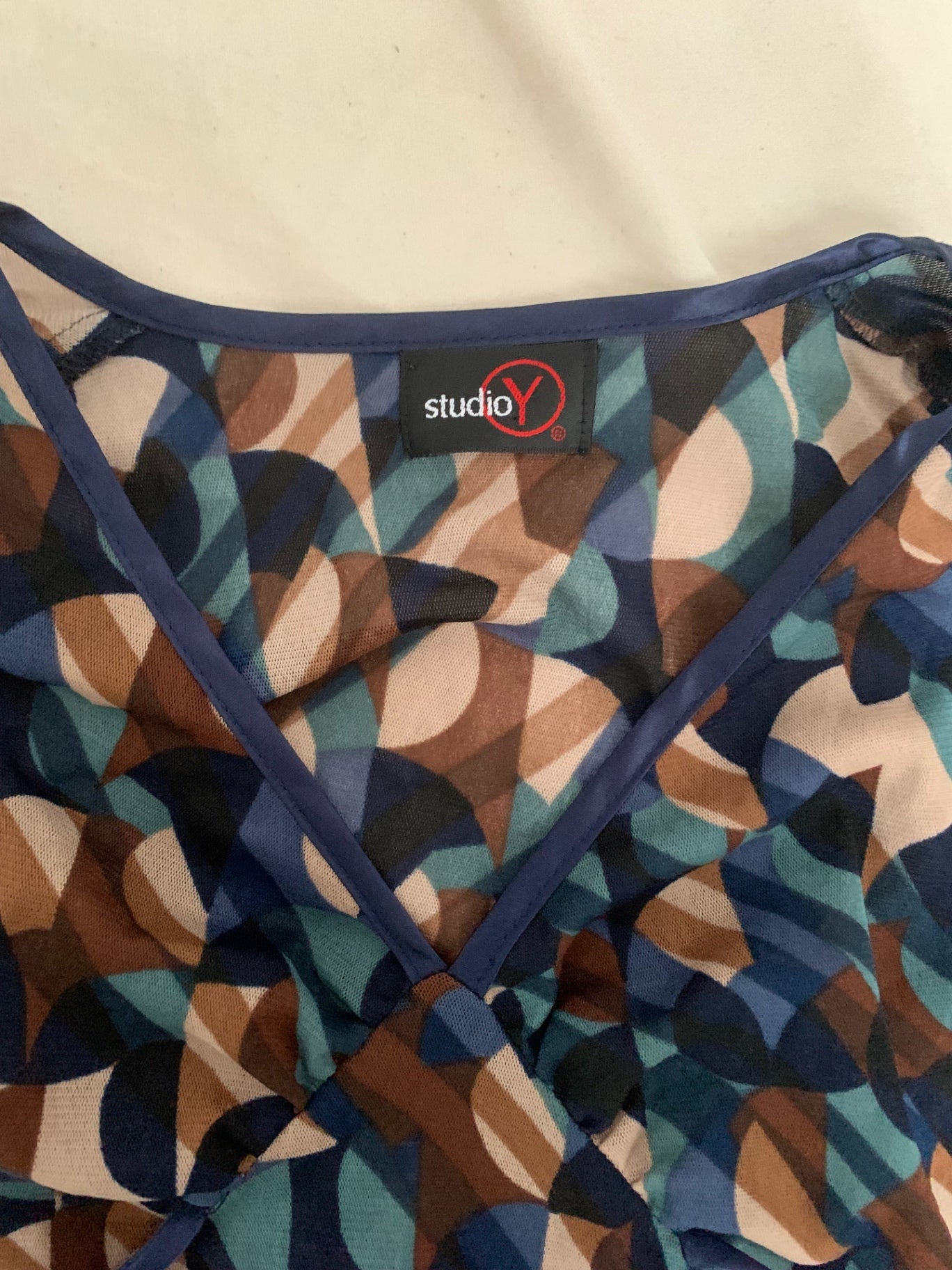 vintage 90s geometric top 