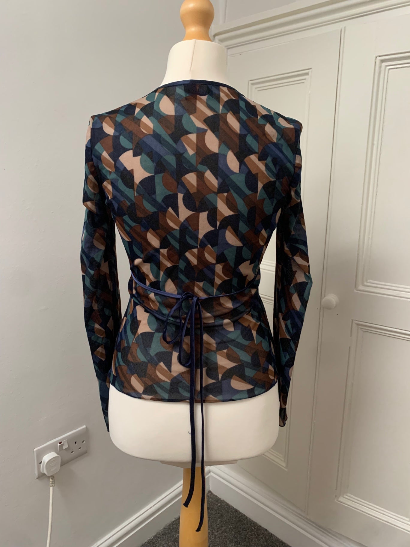 vintage 90s geometric top 