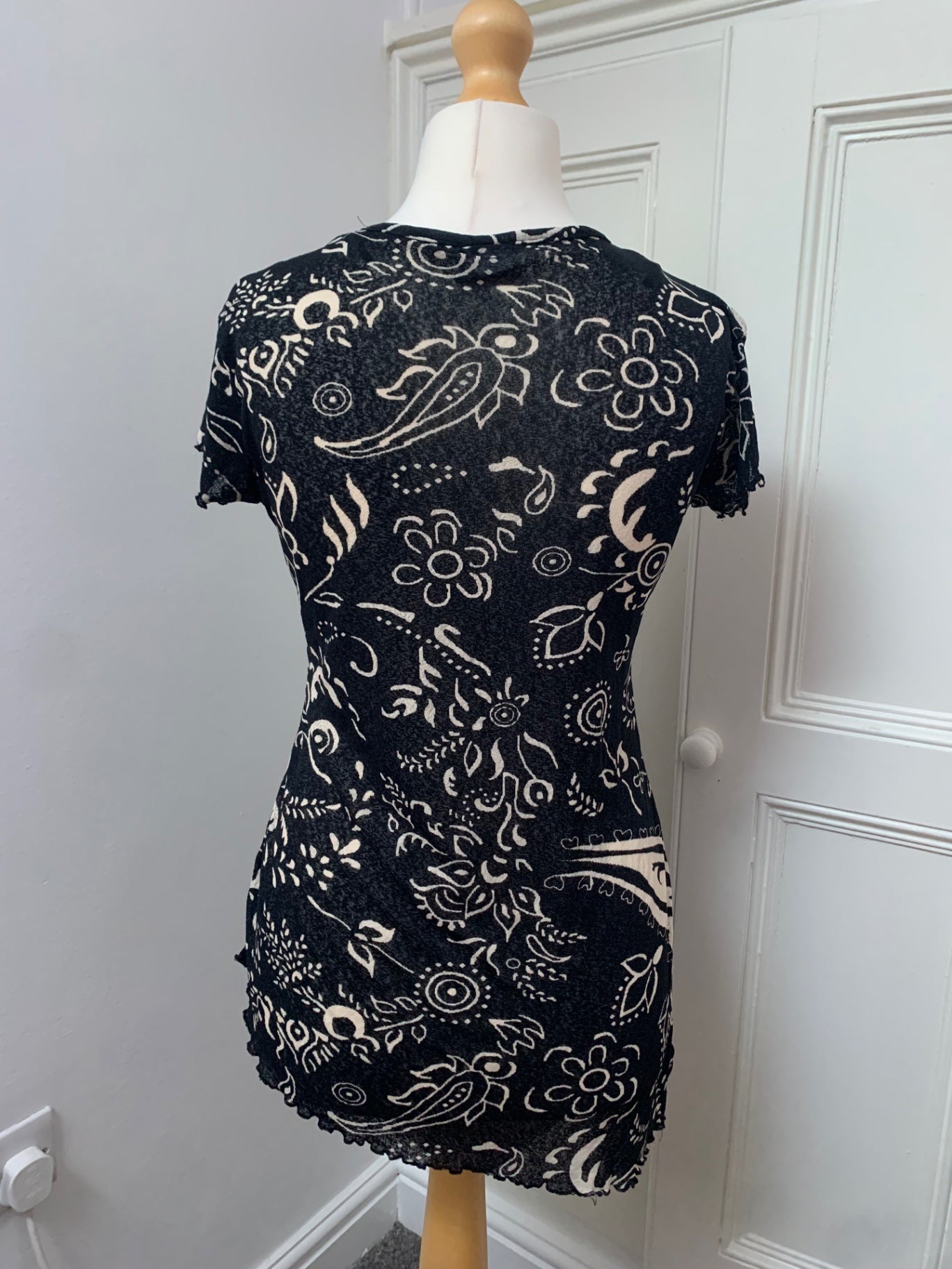 vintage 00s floral black top 
