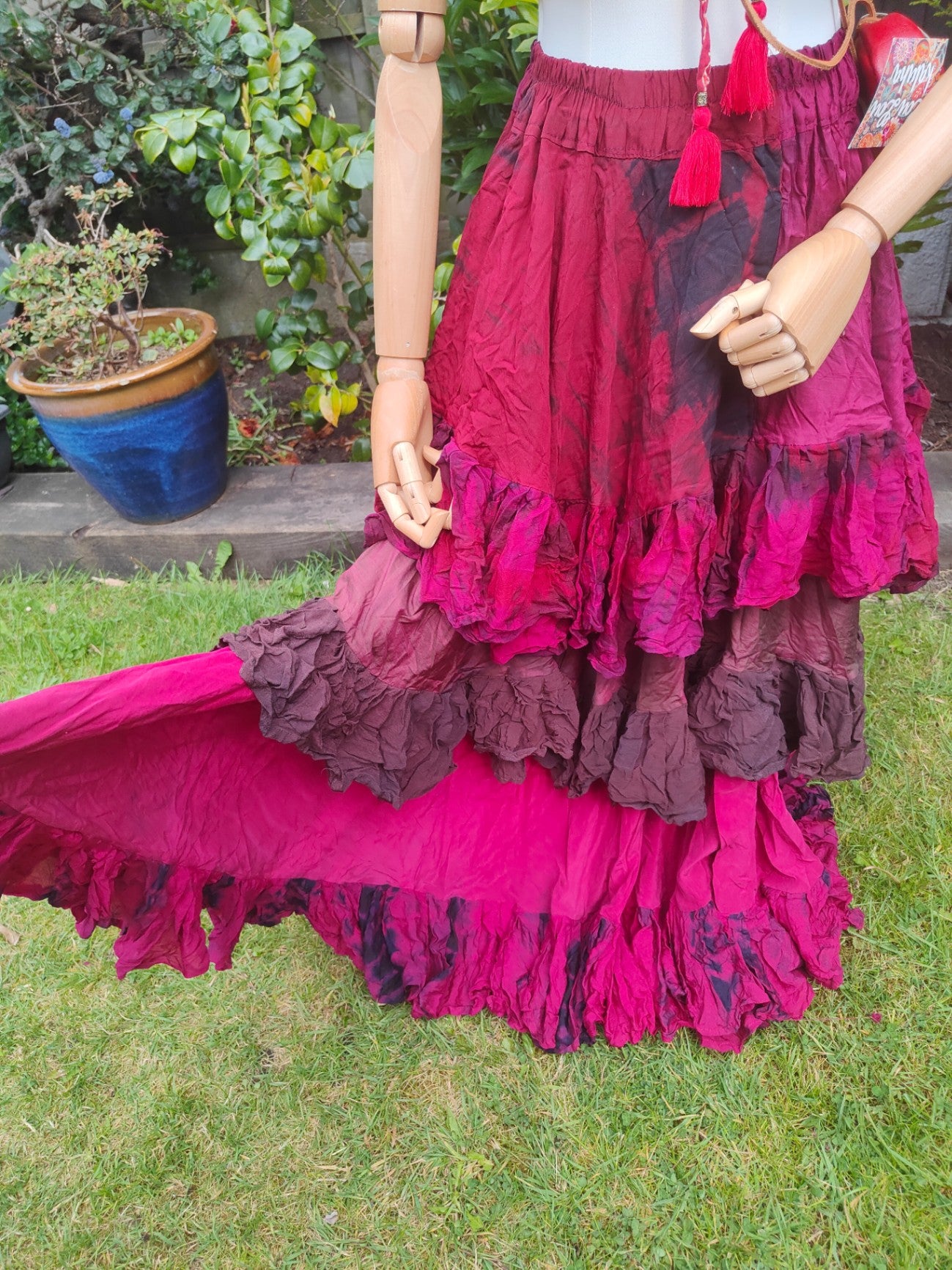 Wanderlust maxi skirt - tiered tie dye - Red pink 