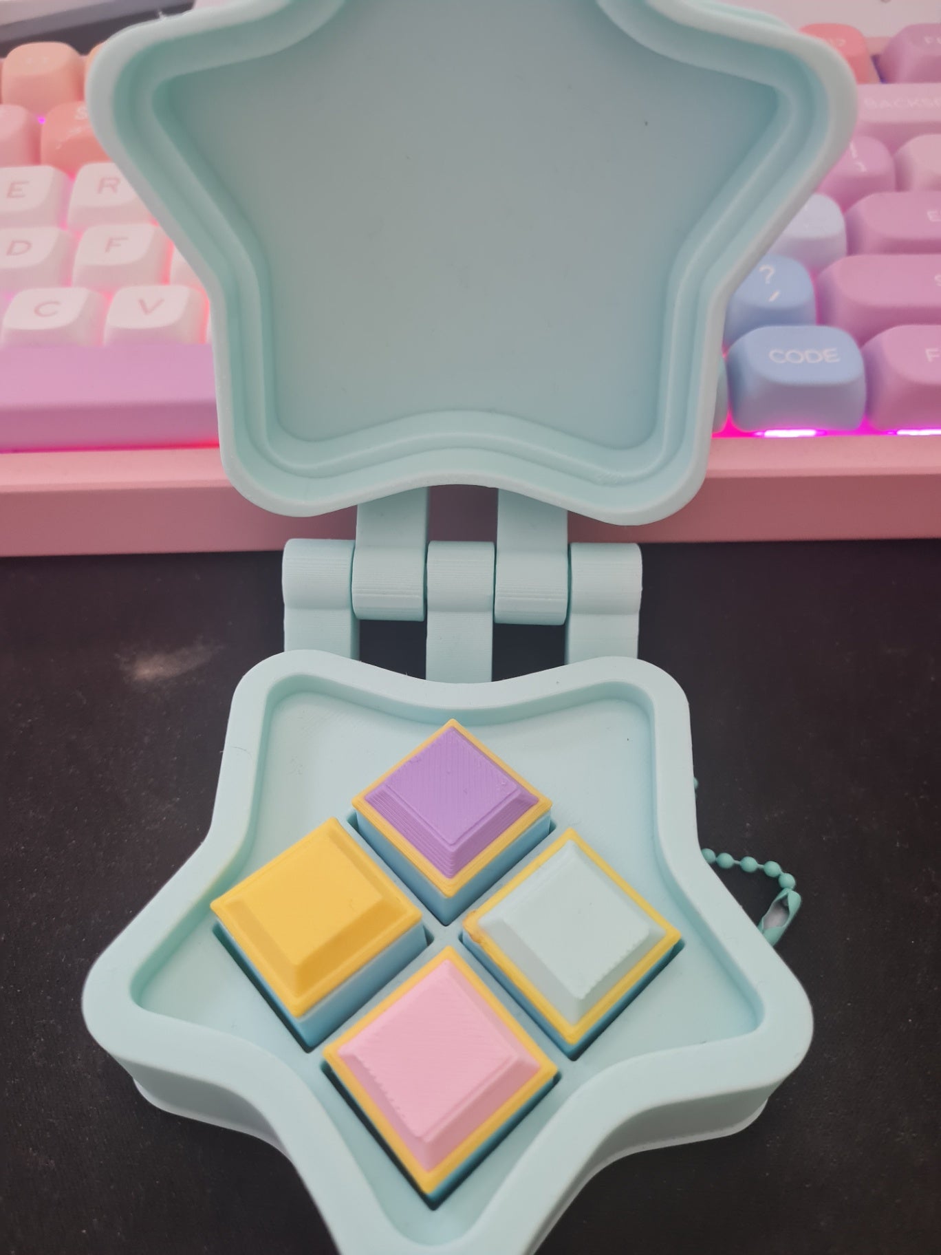 compact clicker blue