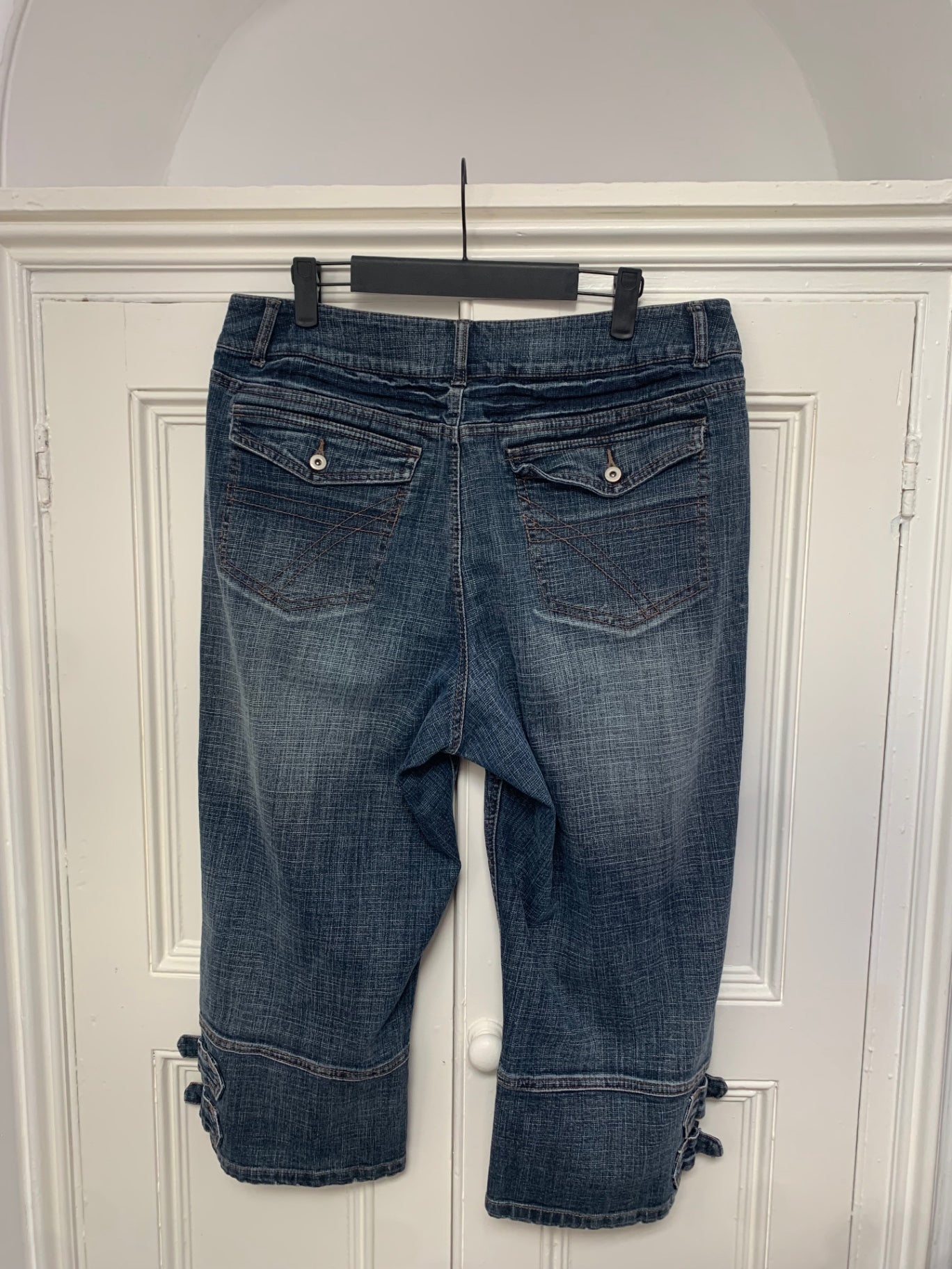 89% cotton vintage denim capri shorts