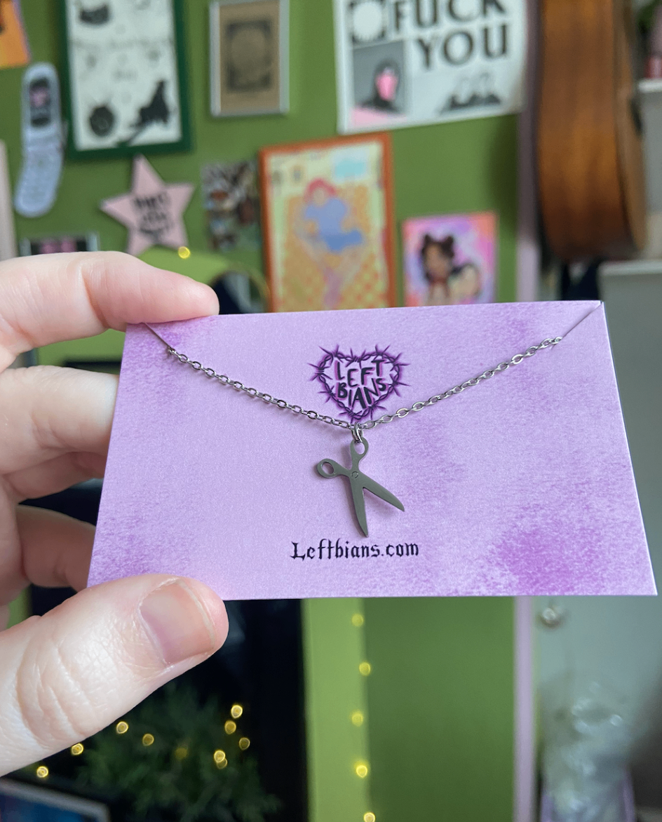 Scissor charm necklace in stainless steel 