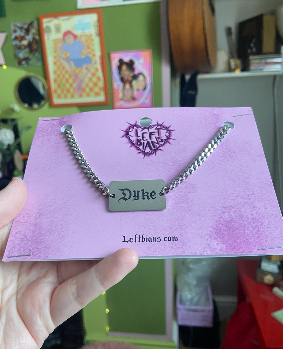 Engraved DYKE chain gothic necklace 