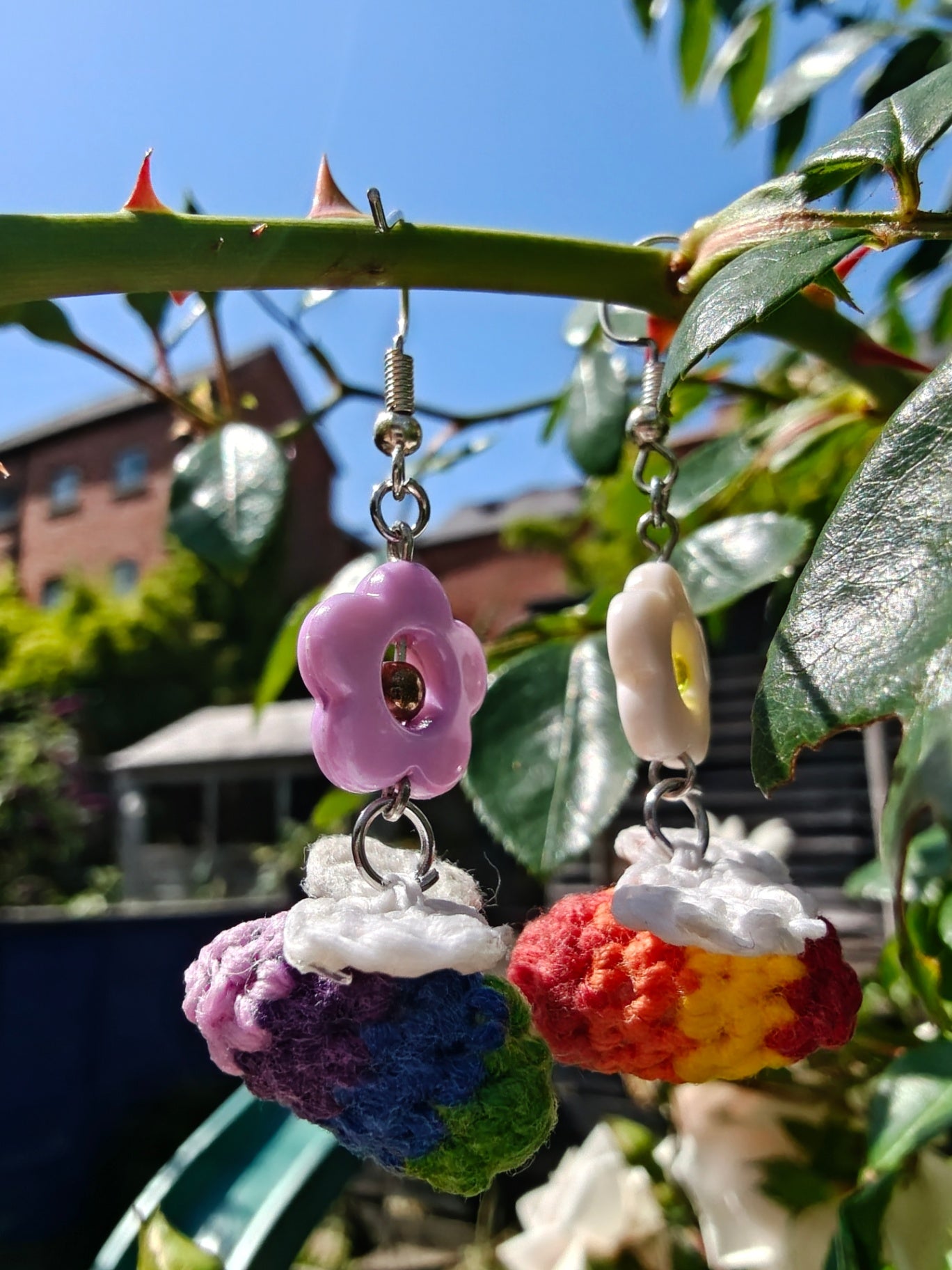 Rainbow bee earrings with flowers
