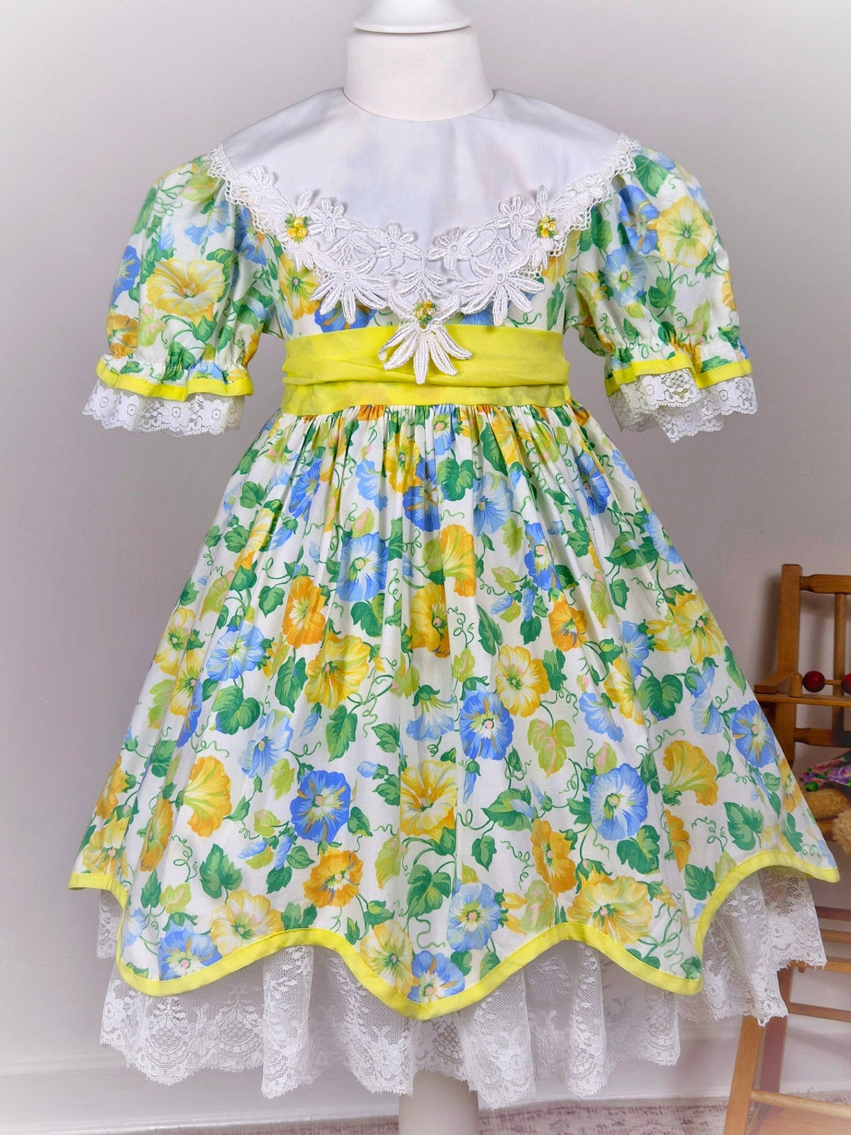 4-5 years, vintage floral dress