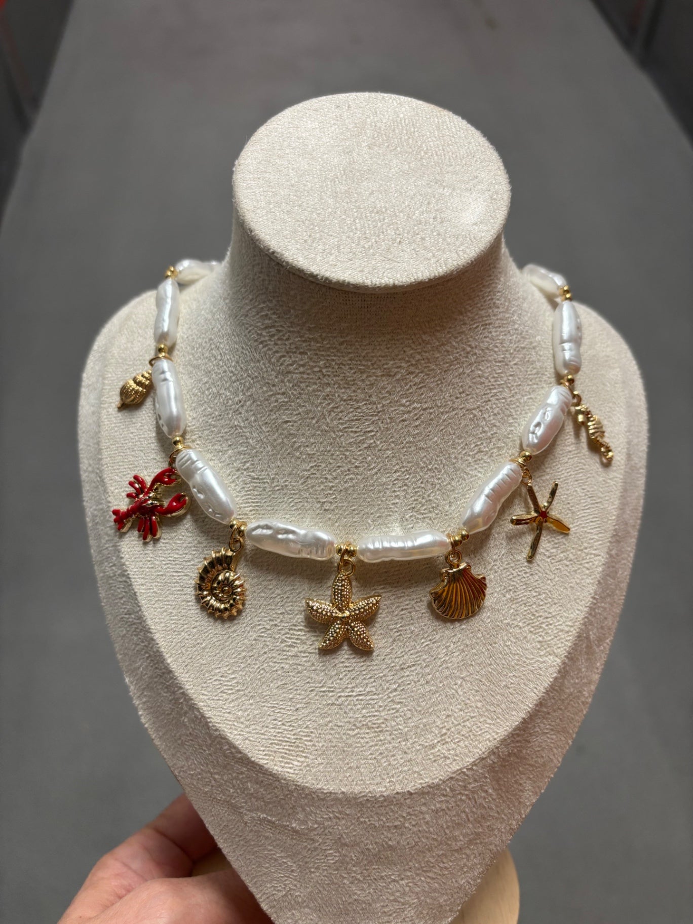 Beach babe chem necklace 