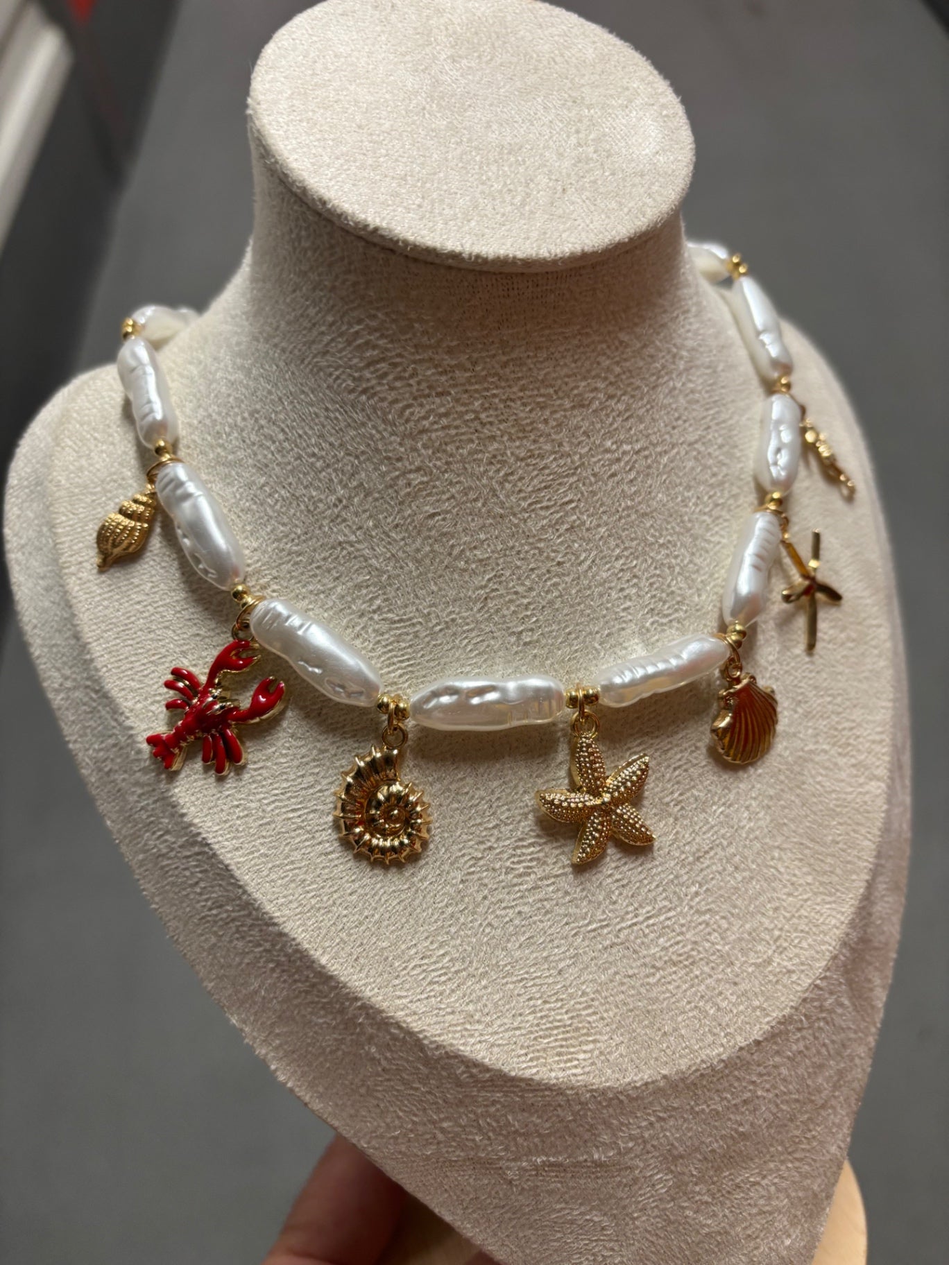 Beach babe chem necklace 