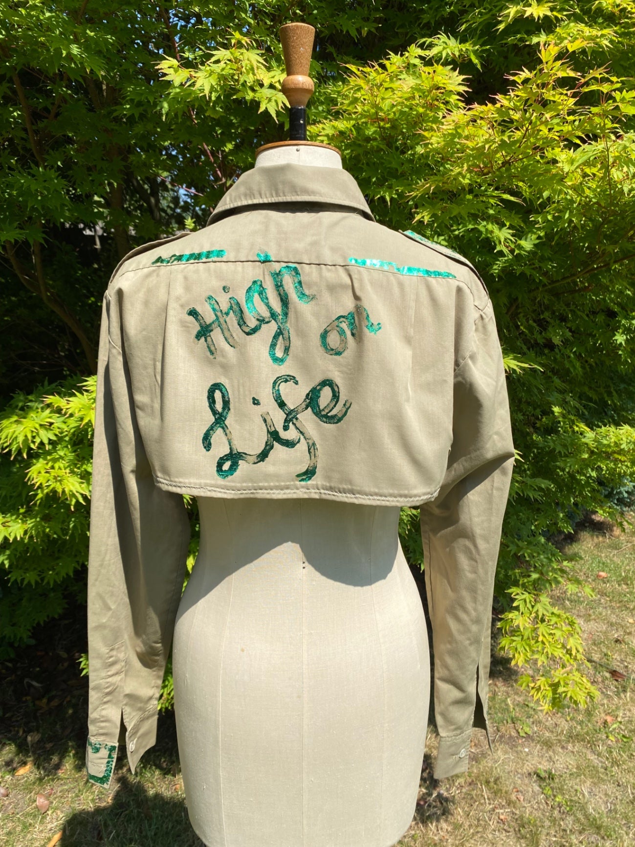 Cropped High on Life shirt