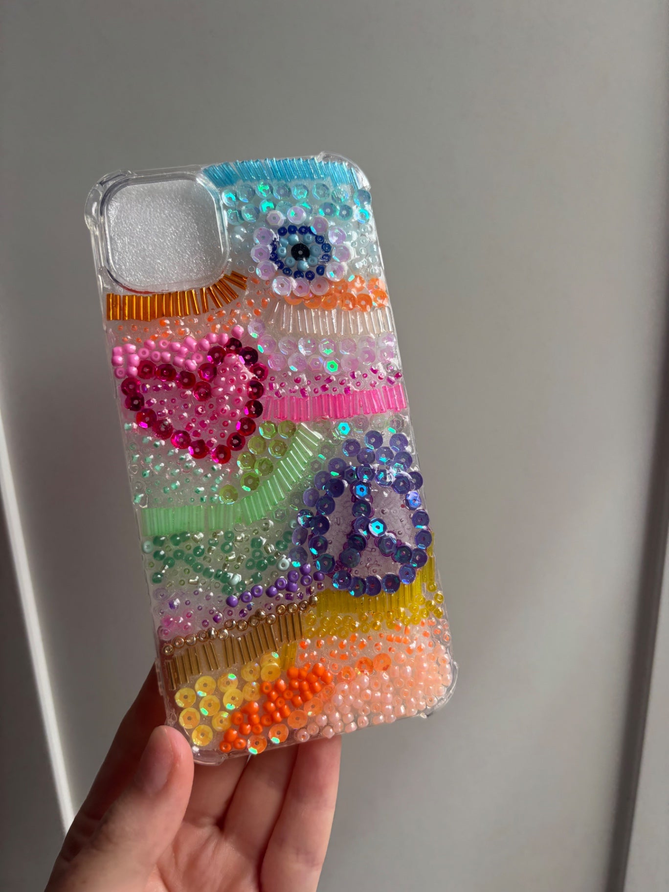 Beaded funky phone case iPhone 14/15 plus