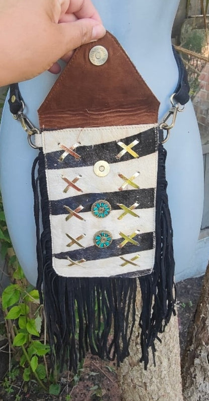 Yellowstone mobile bag / crossbody - Zebra