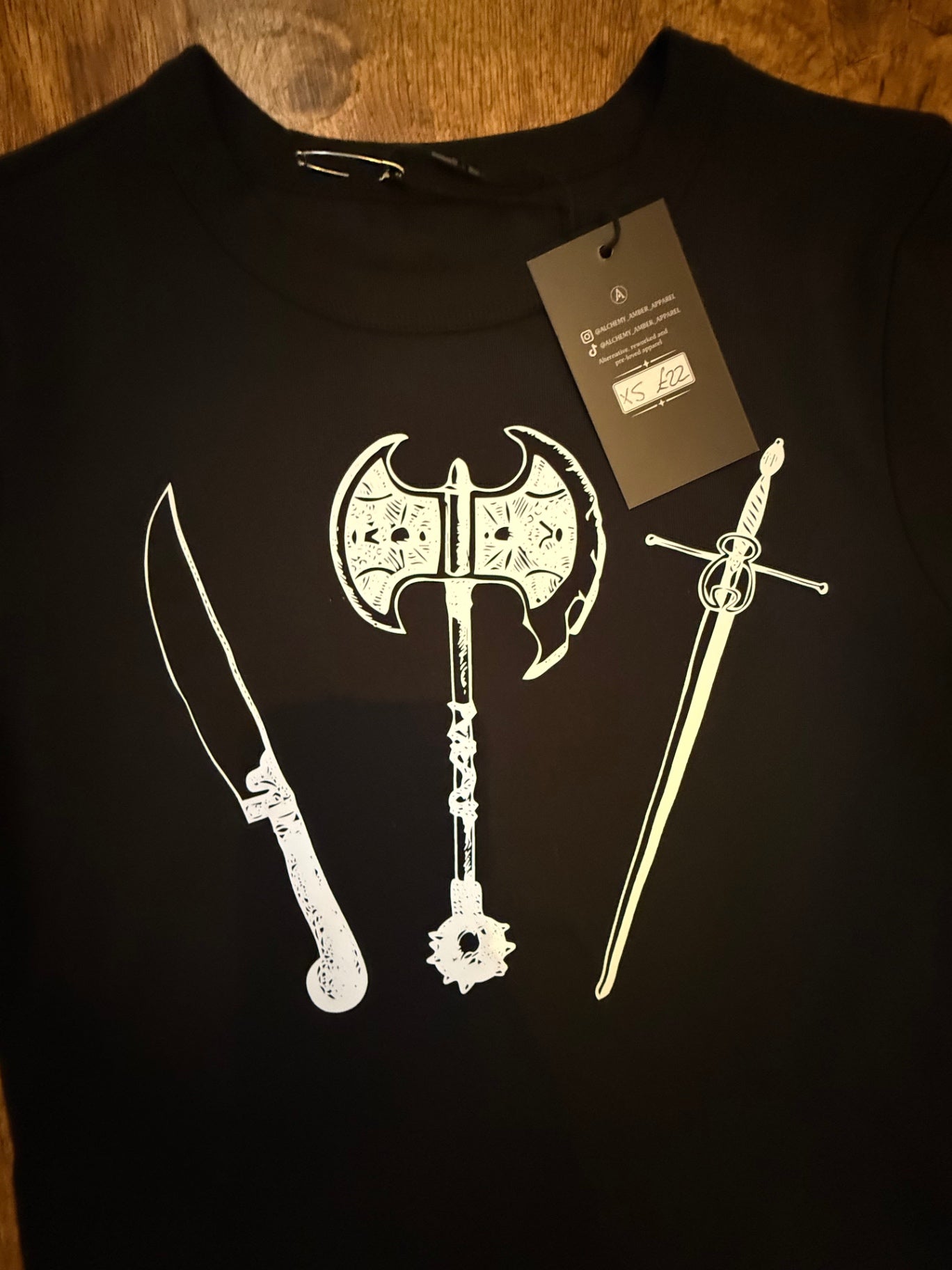 Mediaeval weaponry crop T-shirt size extra small