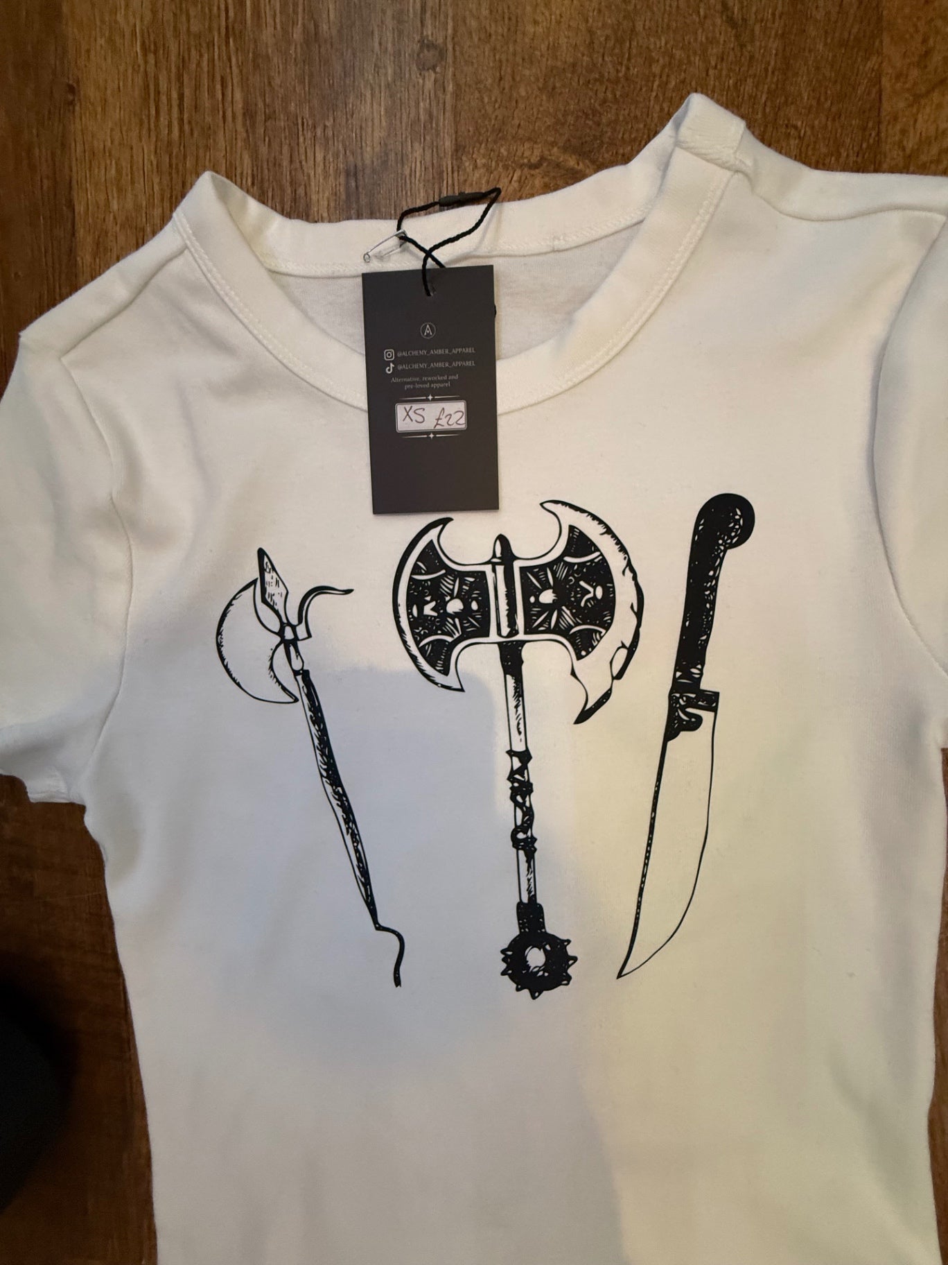 Mediaeval weaponry cropped T-shirt size extra small
