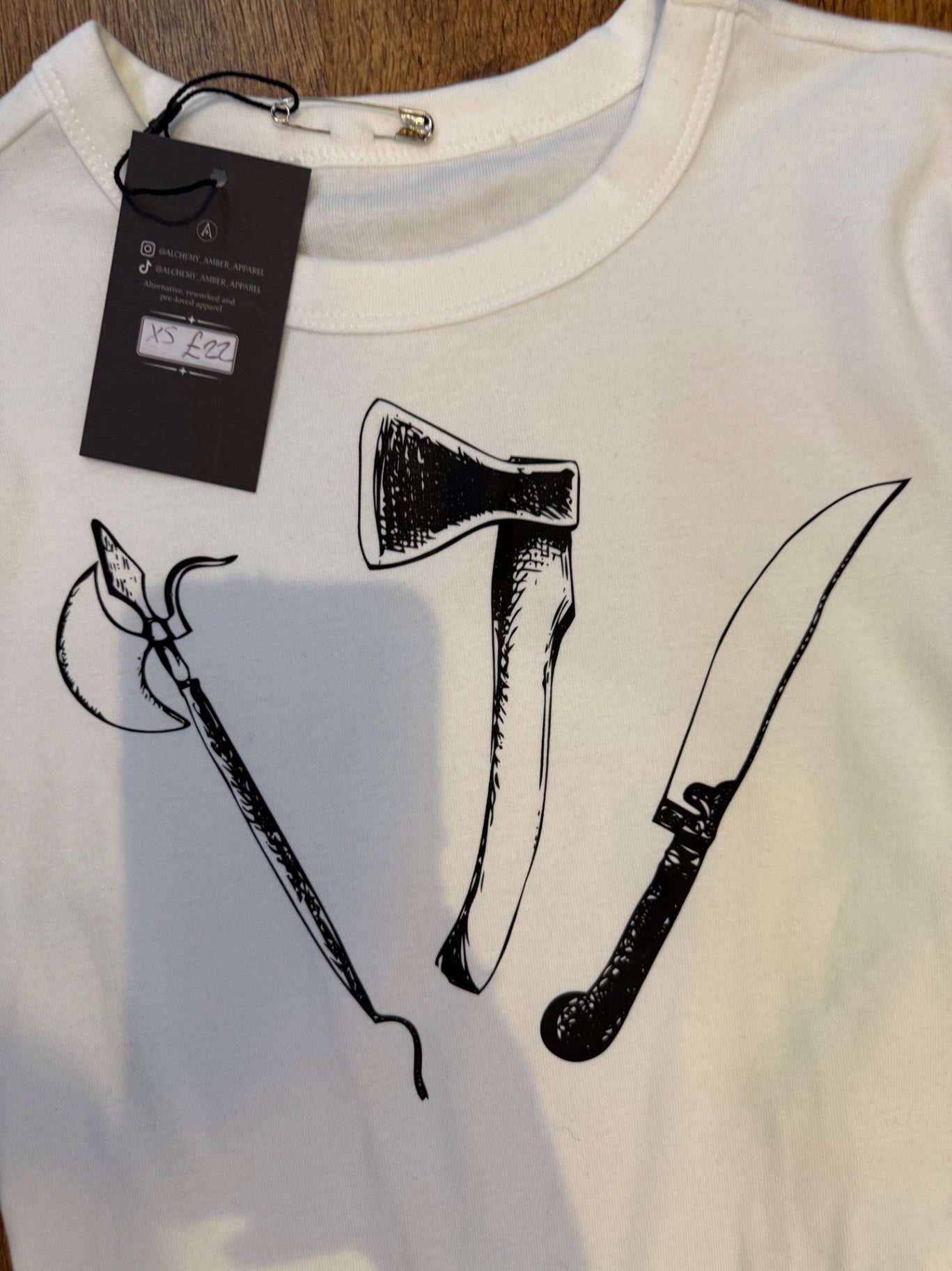 Mediaeval weaponry cropped T-shirt size extra small