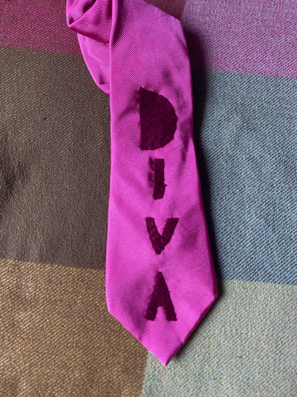 PINK DIVA Up-cycled tie