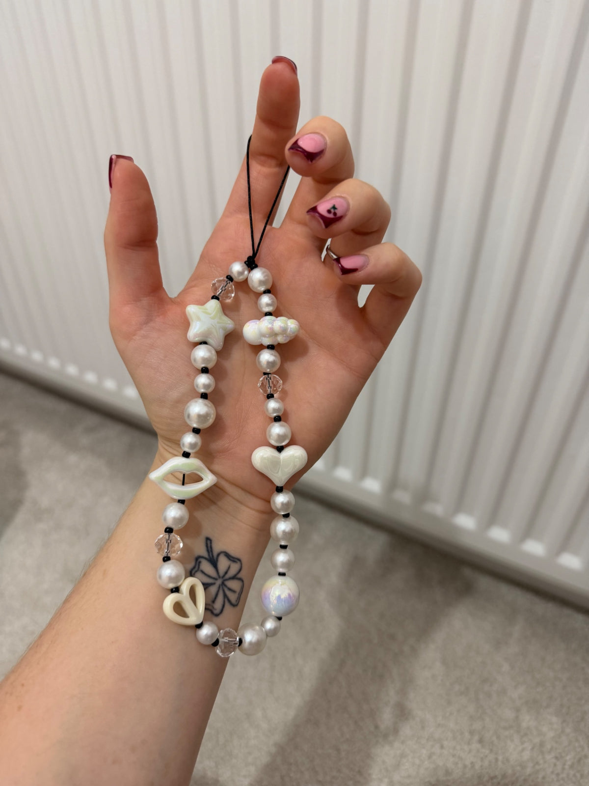 ‘Cookies and cream’ phone charm