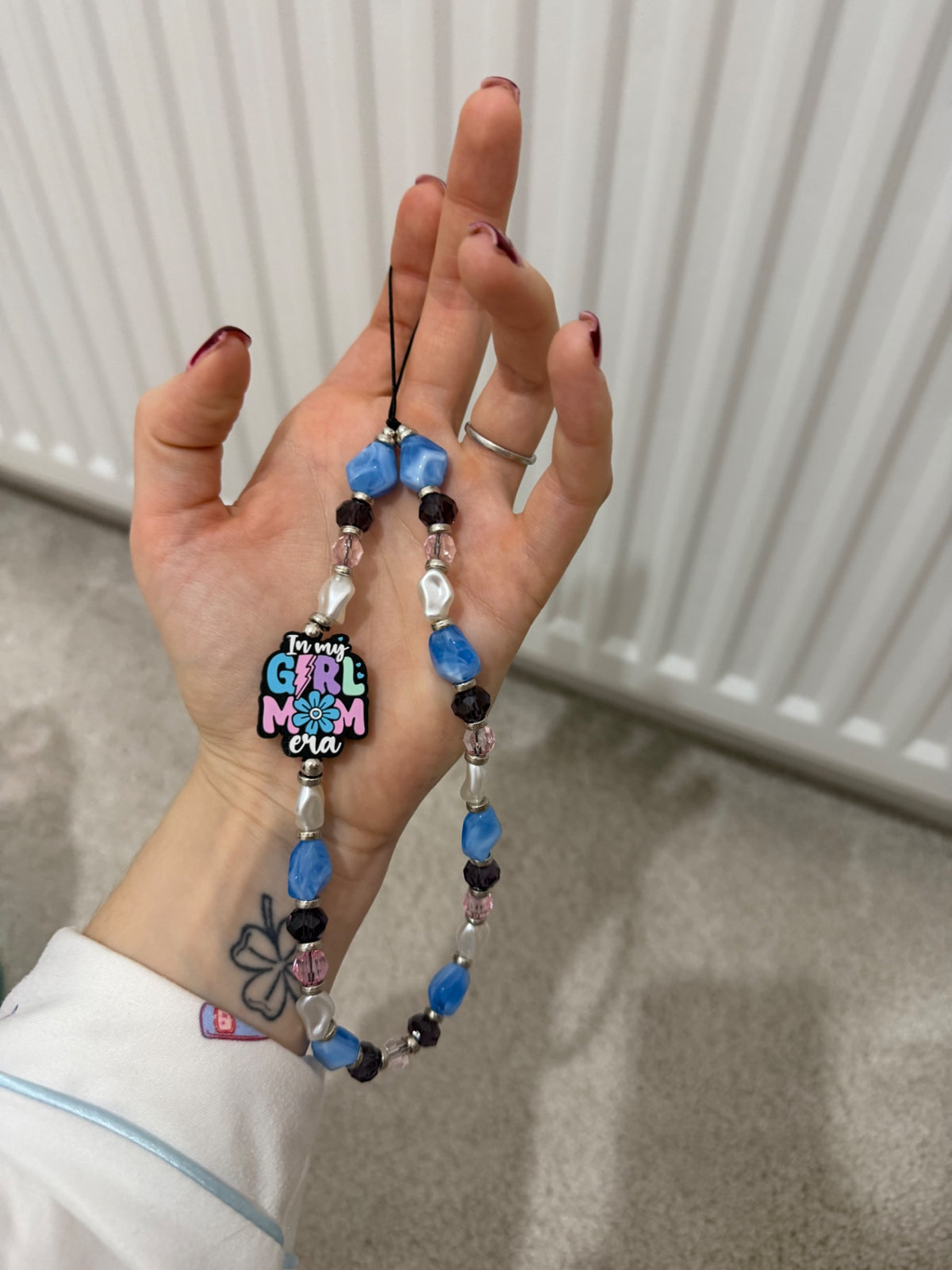 ‘Girl mom’ phone charm 