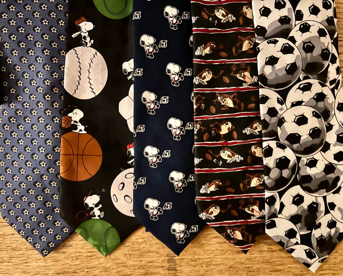 Vintage football themed neck tie