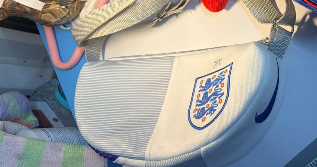 GYKO presents Pitch2Pouch Upcycled England bag
