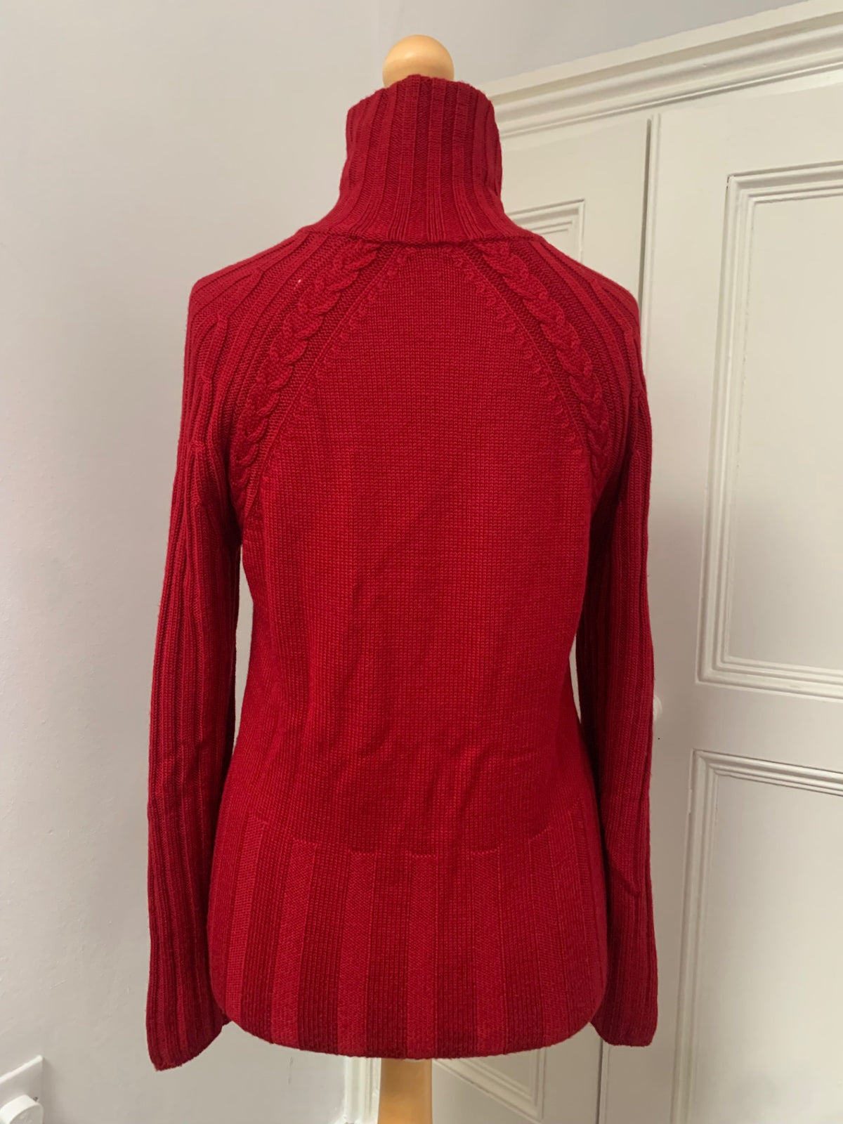vintage 100% pure merino wool zip up knit 
