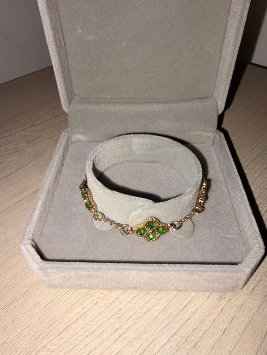 Green clove 