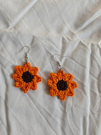 Crochet orange flowers earrings 