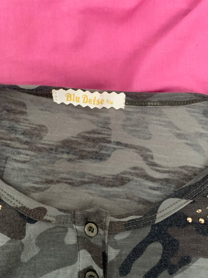 y2k camo studded top