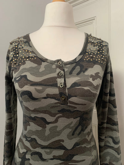 y2k camo studded top