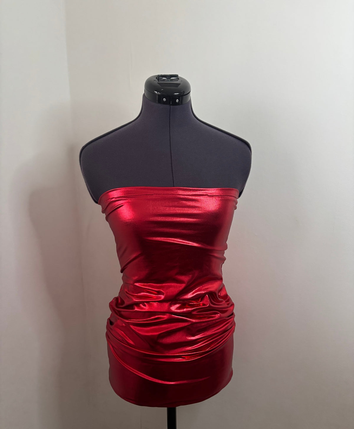 Sparkle red mini strapless dress
